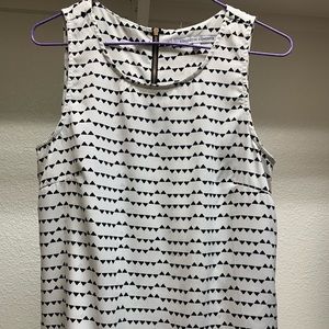 Collective Concepts Sleeveless Blouse
